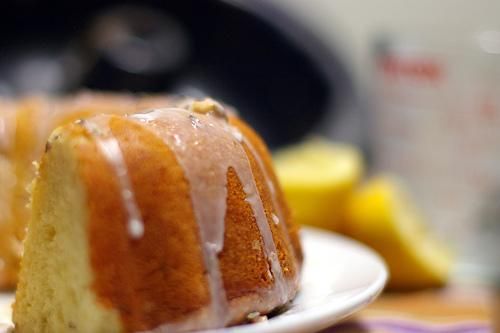 BOLO VANILA COM LARANJA